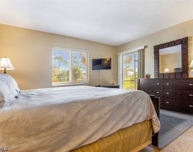 1075 Foxfire Lane - Photo Thumbnail 10