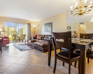 1075 Foxfire Lane - Photo Thumbnail 5