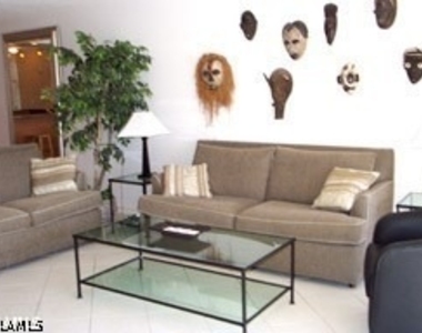 10682 Gulf Shore Drive - Photo Thumbnail 7