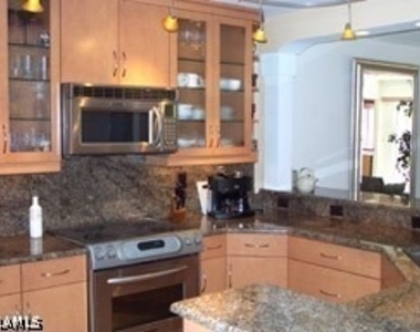 10682 Gulf Shore Drive - Photo Thumbnail 5