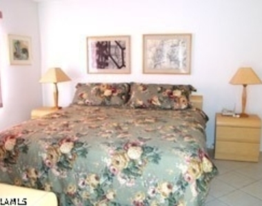 10682 Gulf Shore Drive - Photo Thumbnail 8