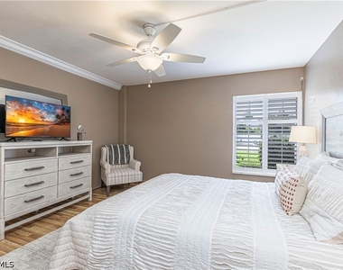2244 Winkler Avenue - Photo Thumbnail 16