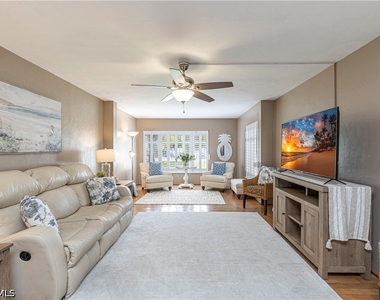2244 Winkler Avenue - Photo Thumbnail 6