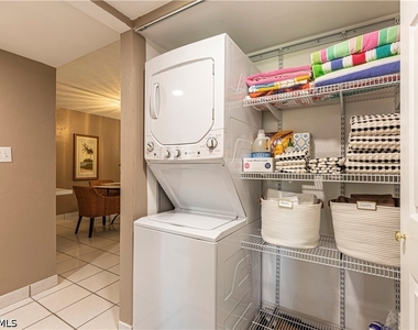 2244 Winkler Avenue - Photo Thumbnail 19