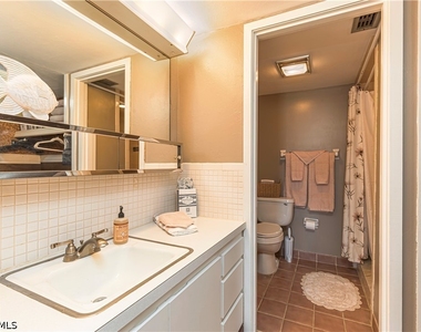 2244 Winkler Avenue - Photo Thumbnail 12