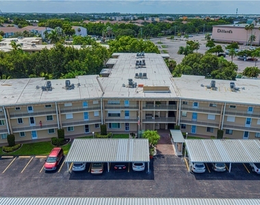 2244 Winkler Avenue - Photo Thumbnail 1