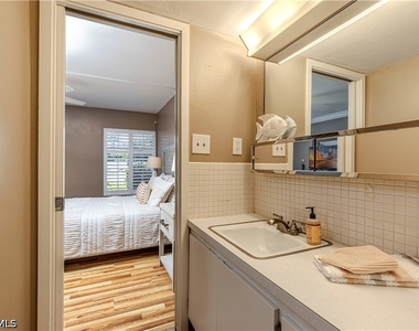 2244 Winkler Avenue - Photo Thumbnail 15