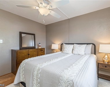 2244 Winkler Avenue - Photo Thumbnail 22