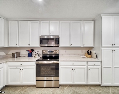9572 Trevi Court - Photo Thumbnail 4