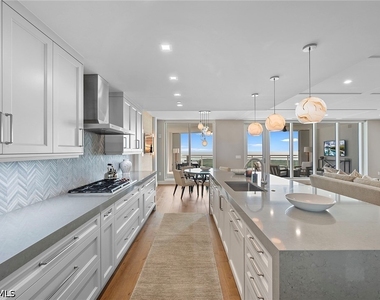 13915 Old Coast Road - Photo Thumbnail 11