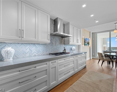 13915 Old Coast Road - Photo Thumbnail 12