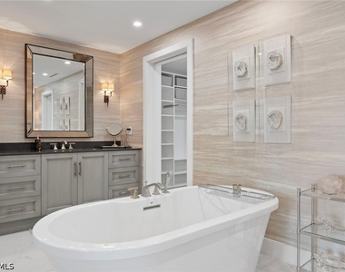 13915 Old Coast Road - Photo Thumbnail 24