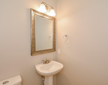 16021 Summerville Lake Drive - Photo Thumbnail 29