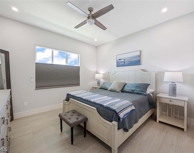 1395 Curlew Avenue - Photo Thumbnail 9