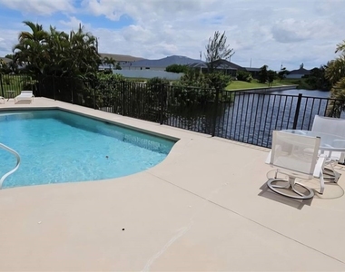 826 Sw 32nd Terrace - Photo Thumbnail 10