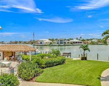 3000 Gulf Shore Boulevard N - Photo Thumbnail 2