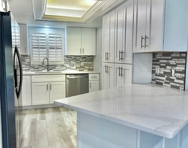 4955 Pepper Circle - Photo Thumbnail 2