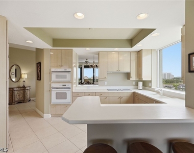 420 Cove Tower Drive - Photo Thumbnail 12