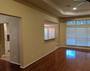 27139 Pine Crossing Drive - Photo Thumbnail 3