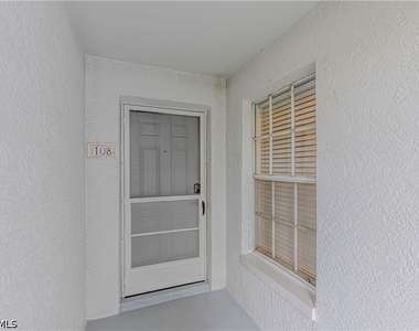 9600 Victoria Lane - Photo Thumbnail 22