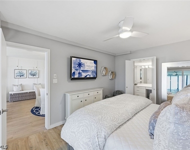 5501 Heron Point Drive - Photo Thumbnail 16