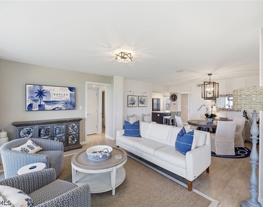 5501 Heron Point Drive - Photo Thumbnail 11