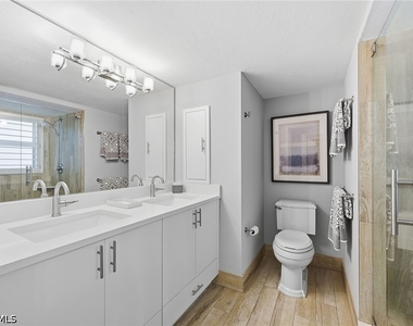 5501 Heron Point Drive - Photo Thumbnail 18