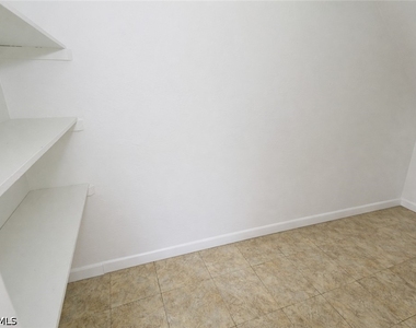 2828 Jackson Street - Photo Thumbnail 8