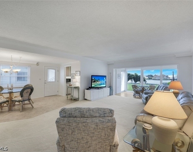 3400 Gulf Shore Boulevard N - Photo Thumbnail 4