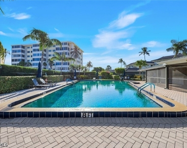 3400 Gulf Shore Boulevard N - Photo Thumbnail 3