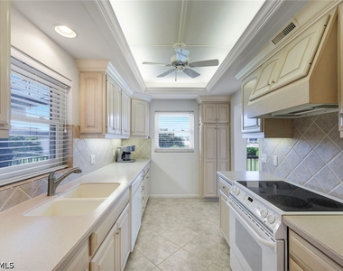3400 Gulf Shore Boulevard N - Photo Thumbnail 11