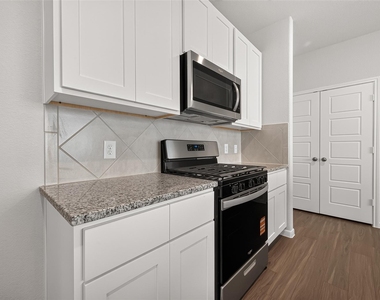 15610 Coneflower Hills Drive - Photo Thumbnail 11