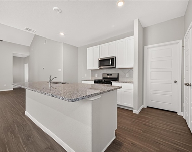 15610 Coneflower Hills Drive - Photo Thumbnail 8