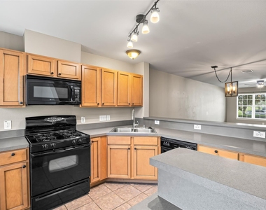 1651 Grable Cove Lane - Photo Thumbnail 7