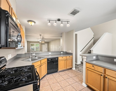 1651 Grable Cove Lane - Photo Thumbnail 8