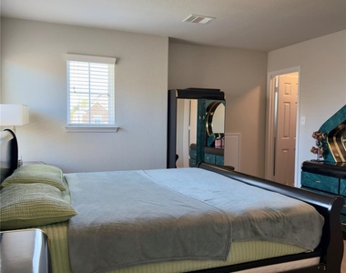 15618 Eastern Meadowlark Wy - Photo Thumbnail 10
