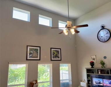 15618 Eastern Meadowlark Wy - Photo Thumbnail 4