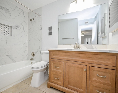 8427 Hearth Drive Drive - Photo Thumbnail 9