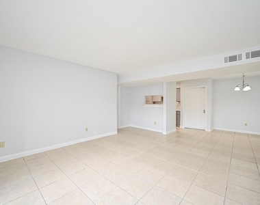8427 Hearth Drive Drive - Photo Thumbnail 13