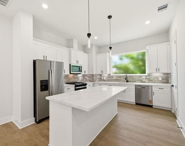 1404 Cedar Post Lane - Photo Thumbnail 19