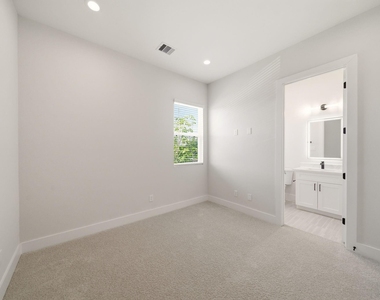 1404 Cedar Post Lane - Photo Thumbnail 25