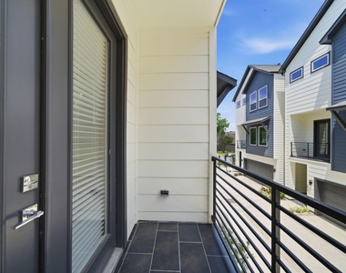1404 Cedar Post Lane - Photo Thumbnail 10