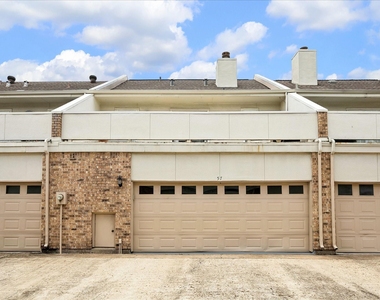 600 Wilcrest Drive - Photo Thumbnail 16