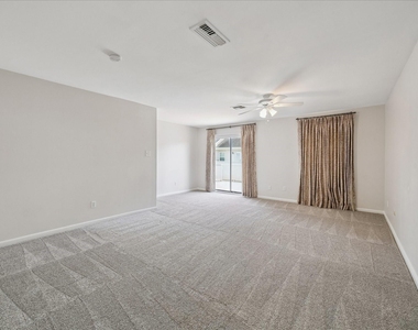 600 Wilcrest Drive - Photo Thumbnail 13