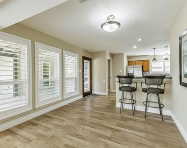 3911 Cherry Forest Drive - Photo Thumbnail 9