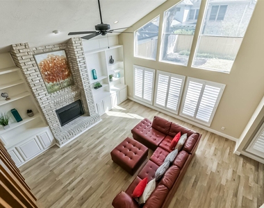 3911 Cherry Forest Drive - Photo Thumbnail 7