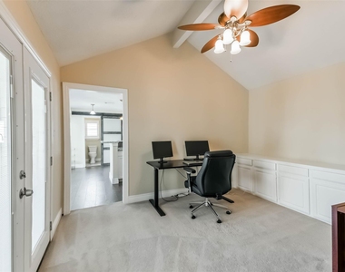 3911 Cherry Forest Drive - Photo Thumbnail 32
