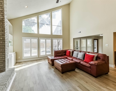 3911 Cherry Forest Drive - Photo Thumbnail 5