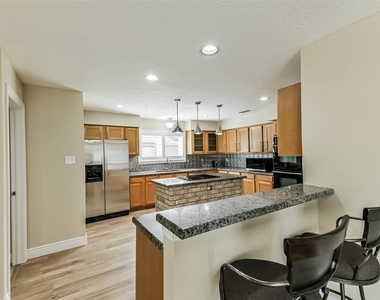 3911 Cherry Forest Drive - Photo Thumbnail 10