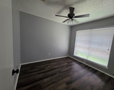 1115 Rock Canyon Drive - Photo Thumbnail 10